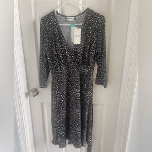 Leota Perfect Wrap Dress, Leopard. Size Large
